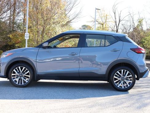 Used 2024 Nissan Kicks SV image 4