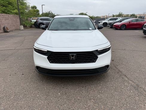 Used 2025 Honda Accord Sport image 2