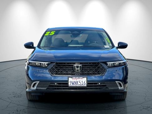 Used 2025 Honda Accord Touring image 9