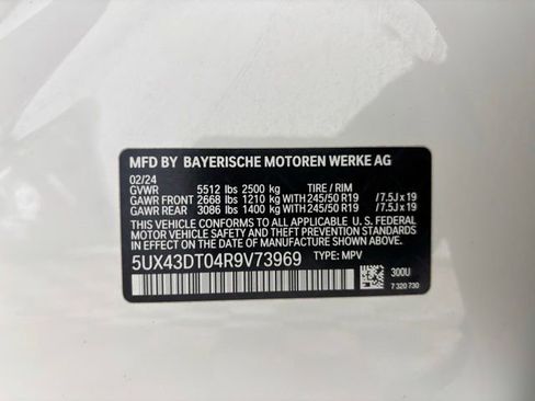 Certified 2024 BMW X4 M40i w/ Premium Package AWD/4WD image 25