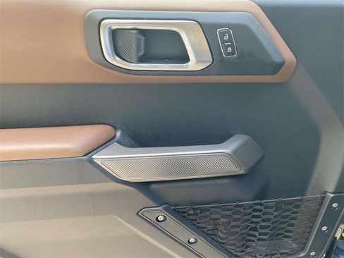 Used 2023 Ford Bronco Outer Banks image 14