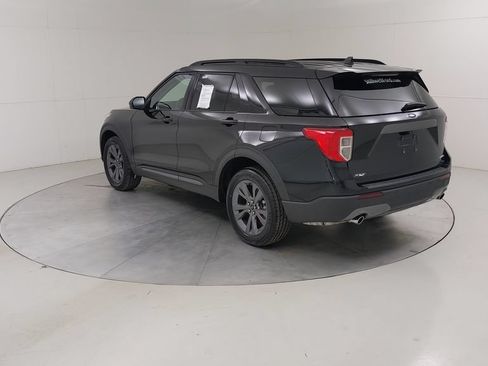 Certified 2024 Ford Explorer XLT w/ Equipment Group 202A AWD/4WD image 17