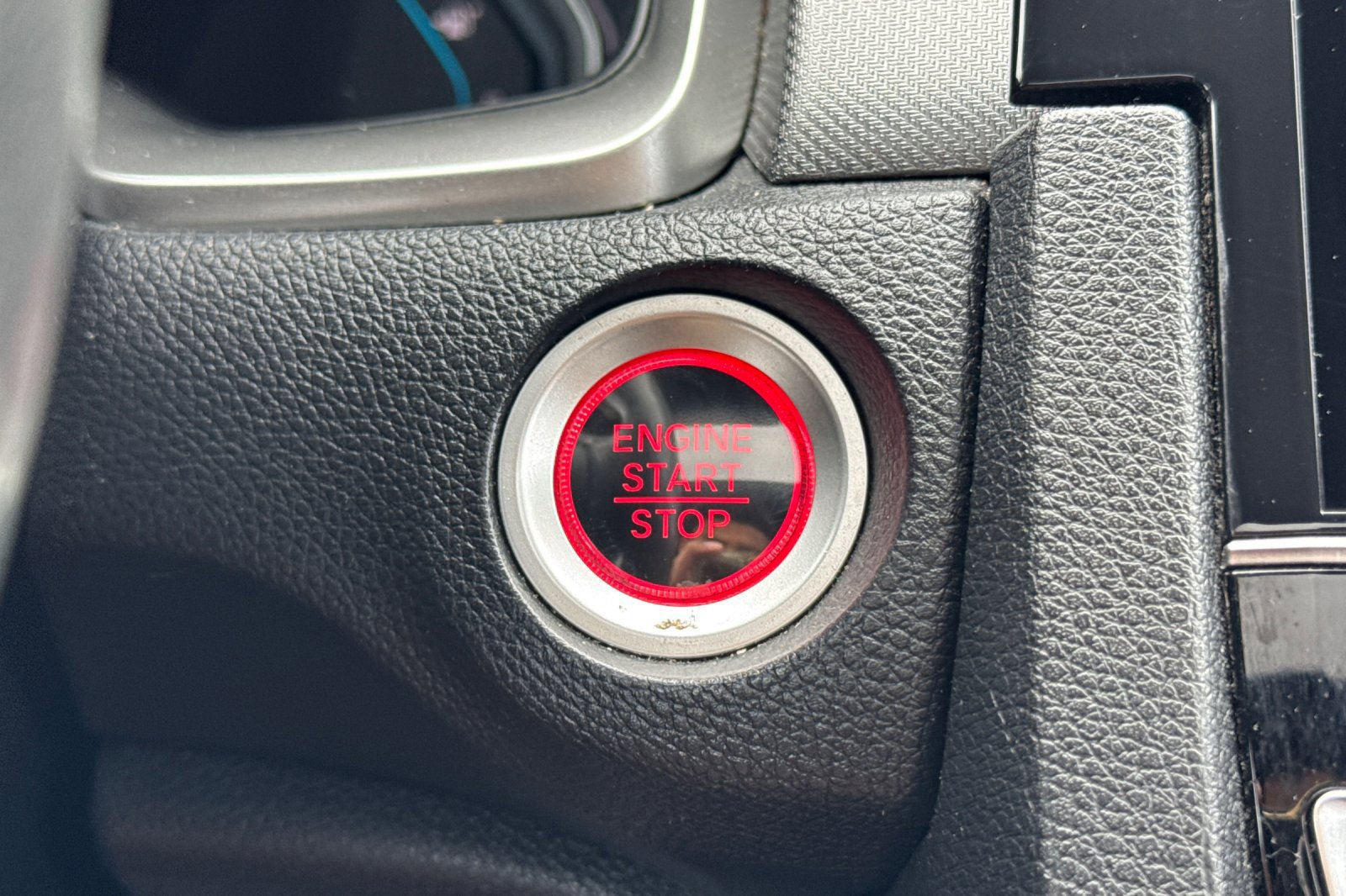 Used 2018 Honda Civic EX-L image 22