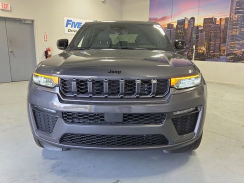 New 2026 Jeep Grand Cherokee Limited w/ Limited Altitude Package image 2