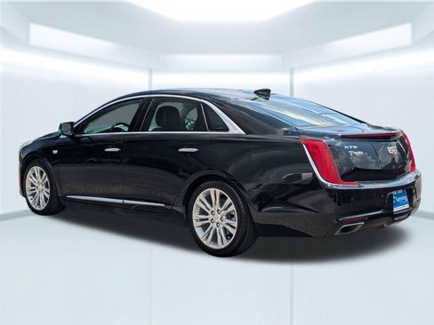 Used 2019 Cadillac XTS Luxury FWD image 3