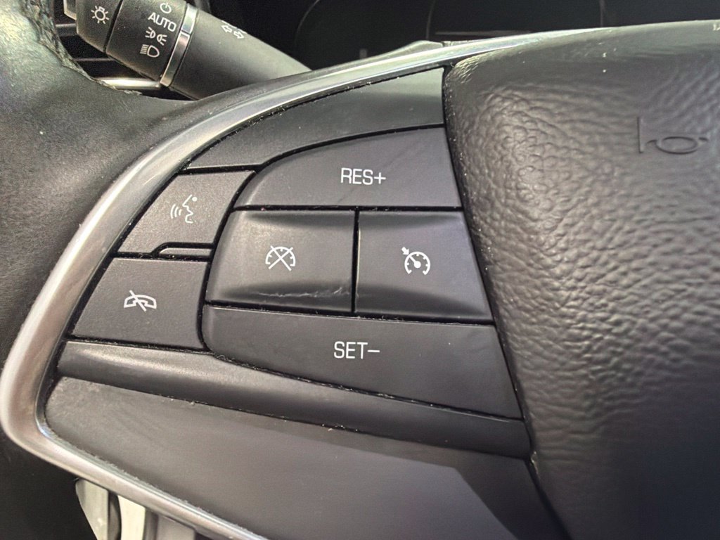 Used 2017 Cadillac XT5 Luxury w/ Driver Awareness Package AWD/4WD image 38