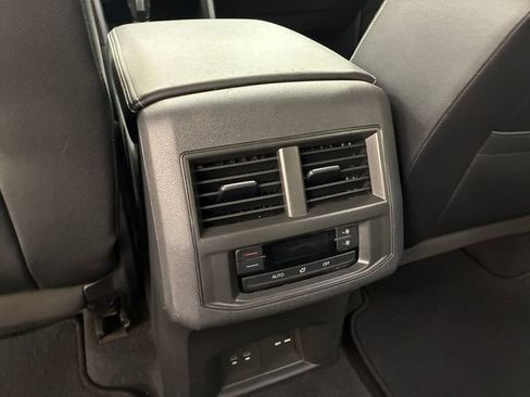 Used 2022 Volkswagen Atlas SEL AWD/4WD image 19