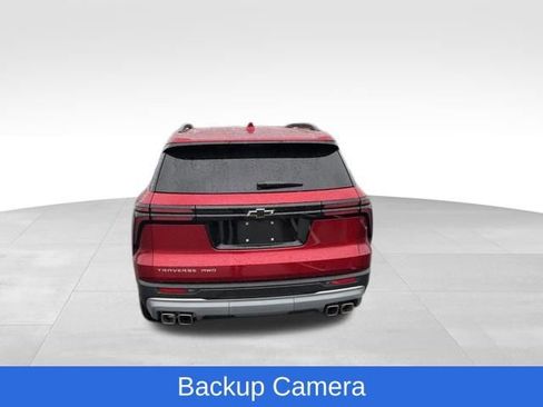 Used 2026 Chevrolet Traverse LT w/ Driver Confidence Package image 4