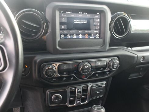 Used 2020 Jeep Wrangler Unlimited Sport image 21