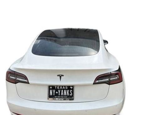 Used 2020 Tesla Model 3 Standard Range Plus image 6