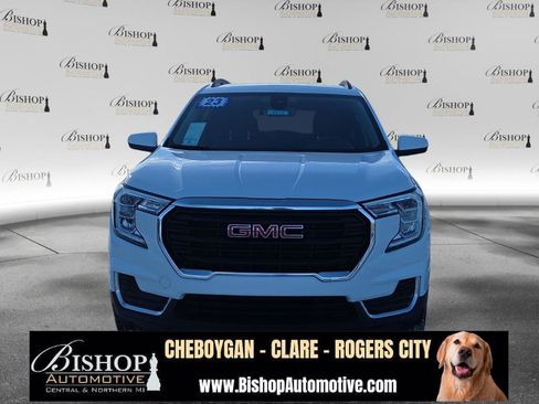 Used 2023 GMC Terrain SLE w/ Driver Convenience Package image 22