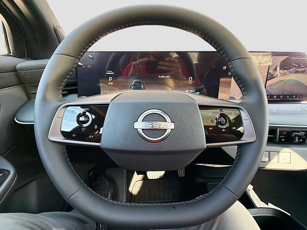 New 2026 Nissan Leaf Platinum+ w/ Cargo Package (Platinum+) FWD image 12