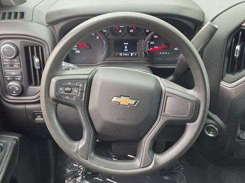 Used 2023 Chevrolet Silverado 1500 Custom AWD/4WD image 18