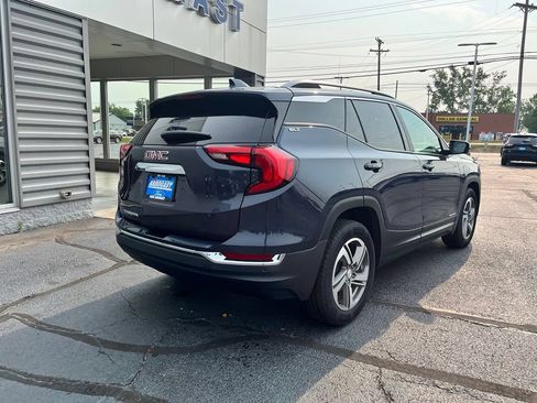 Used 2018 GMC Terrain SLT w/ Preferred Package FWD image 4