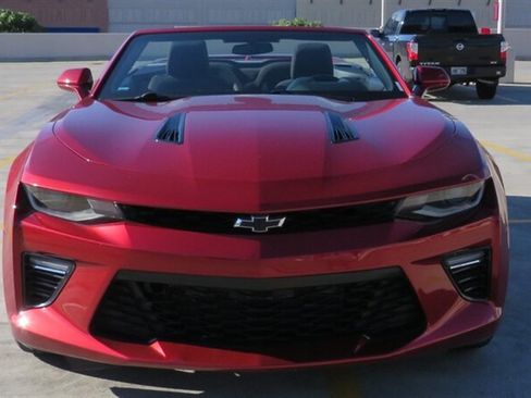 Used 2017 Chevrolet Camaro SS RWD image 6