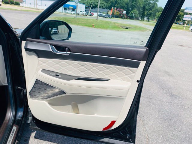 Used 2020 Hyundai Palisade Limited FWD image 16