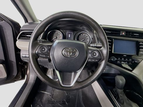 Used 2020 Toyota Camry LE image 13