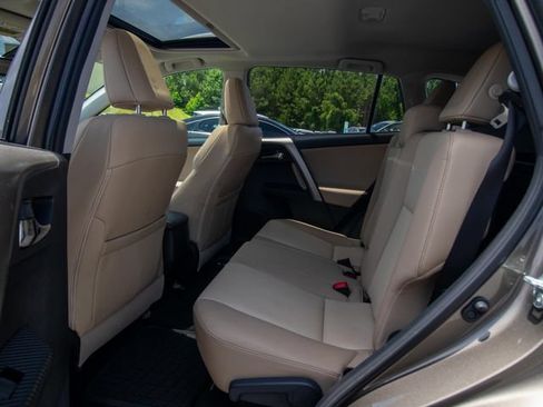 Used 2015 Toyota RAV4 Limited FWD image 9