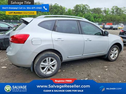 Used 2015 Nissan Rogue S w/ Convenience Package AWD/4WD image 4