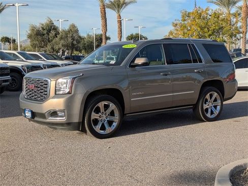 Used 2019 GMC Yukon Denali w/ Denali Ultimate Package image 2