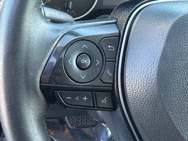 Certified 2021 Toyota RAV4 XLE Premium AWD/4WD image 27