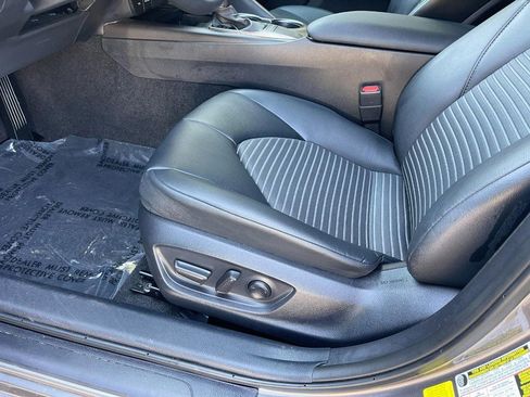 Used 2024 Toyota Camry SE image 17