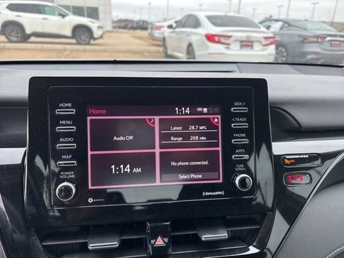 Used 2023 Toyota Camry SE image 15