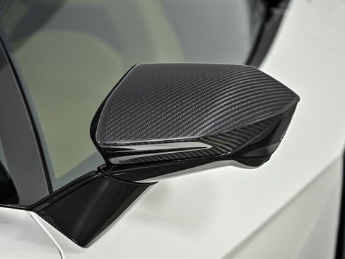 Used 2024 Lamborghini Revuelto AWD/4WD image 21
