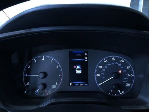 Certified 2025 Toyota Corolla LE image 29