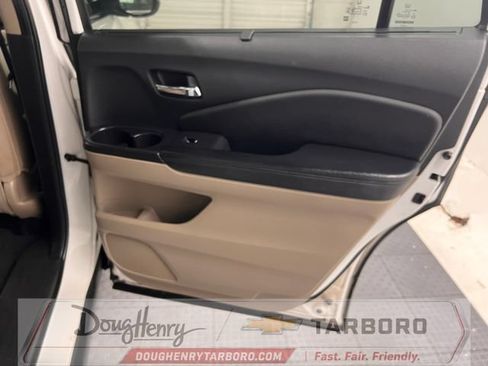 Used 2022 Honda Pilot Touring image 39