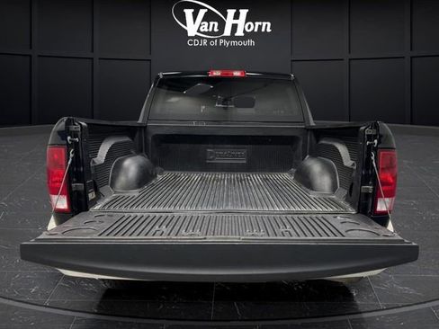 Used 2022 RAM 1500 Classic SLT image 12