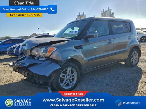 Used 2010 Kia Soul + image 1