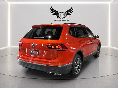 Used 2018 Volkswagen Tiguan SEL FWD image 36