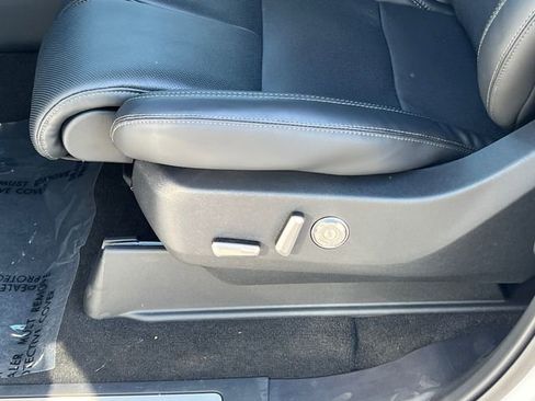 New 2026 Lincoln Navigator L Reserve image 11