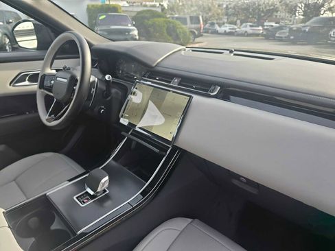 New 2026 Land Rover Range Rover Velar Dynamic SE image 12