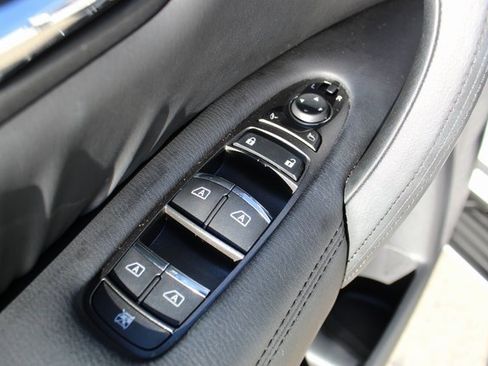 Used 2024 Nissan Armada SL w/ Midnight Edition Package image 9