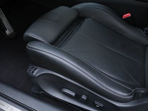 Used 2013 INFINITI G37 x Coupe w/ Premium Pkg image 32