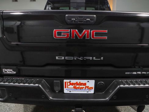 Used 2022 GMC Sierra 2500 Denali w/ Technology Package image 8