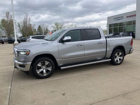 Used 2023 RAM 1500 Laramie AWD/4WD image 1