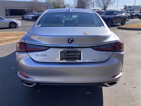 New 2025 Lexus ES 350 w/ Premium Package image 3