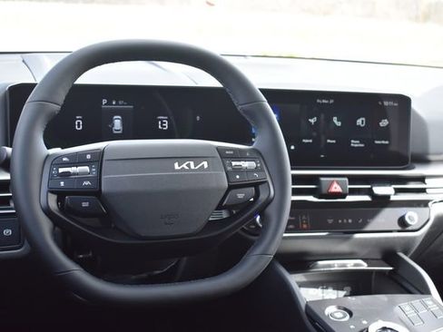 New 2026 Kia Sportage S AWD/4WD image 19