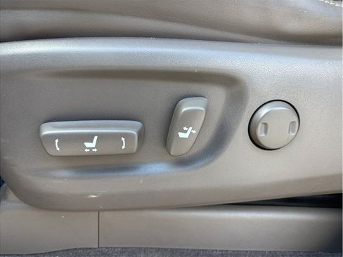 Used 2018 Lexus GX 460 Premium w/ Premium Package AWD/4WD image 18
