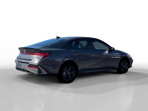New 2026 Hyundai Elantra Sport image 7