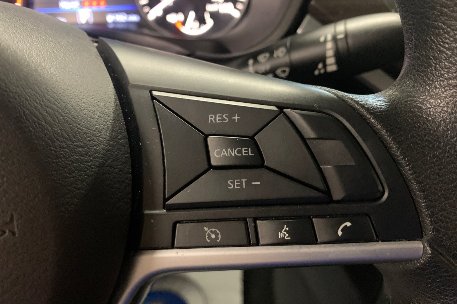 Used 2024 Nissan Altima 2.5 SV FWD image 26