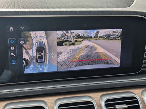 Certified 2025 Mercedes-Benz GLE 450e 4MATIC image 22