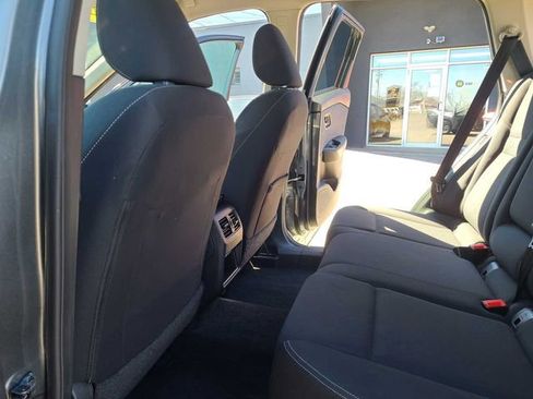 Used 2023 Nissan Rogue S AWD/4WD image 22