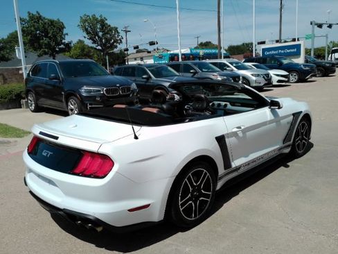 Used 2019 Ford Mustang GT Premium RWD image 4