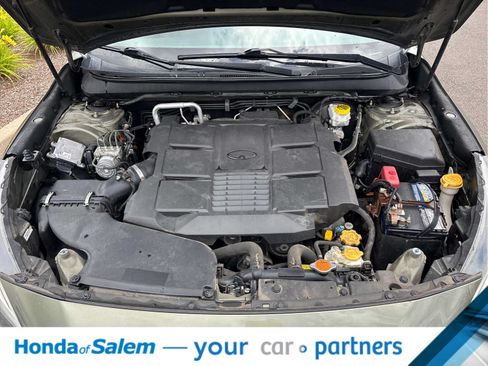 Used 2018 Subaru Outback 3.6R Touring w/ Protection Package #1 AWD/4WD image 9