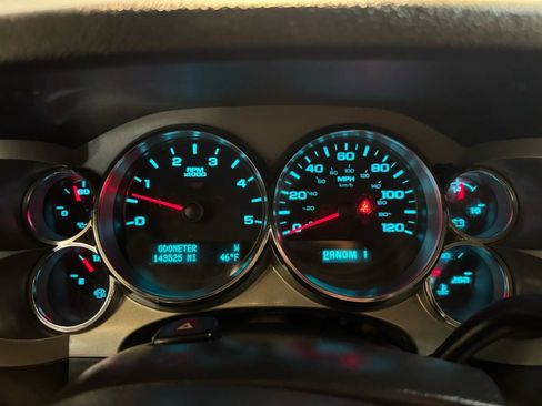 Used 2011 GMC Sierra 3500 SLE w/ SLE Preferred Package image 14