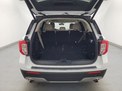 Used 2023 Ford Explorer Limited AWD/4WD image 29